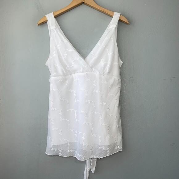 Studio Y Size Medium Embroidered White Chiffon Babydoll Top Coquette Romantic - Picture 4 of 11